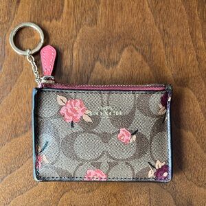 Coach Prairie Rose Skinny Mini with gold Key Ring and ID window! Pretty!